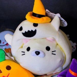 Kawaii halloween Japanese cat plush NWT